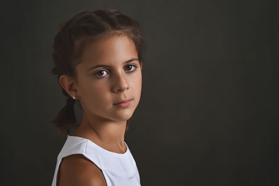 foto in studio di bambina scattata da Ferruccio Munzittu